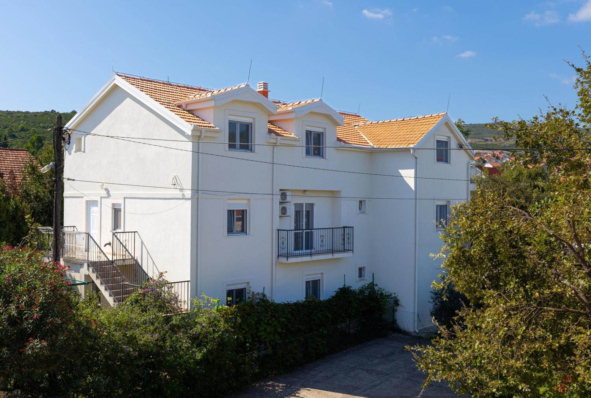 Apartments Lustica Радовичи Экстерьер фото